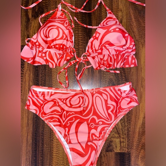 Pink floral bikini-brand new - Picture 2 of 3